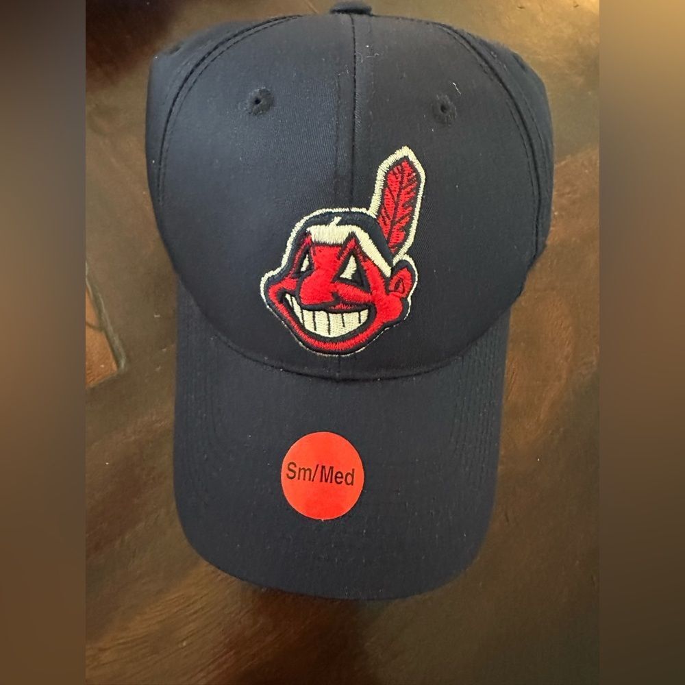 MLB Cleveland Indians Baseball Hat S/M NWOT
(Discontinued Logo)